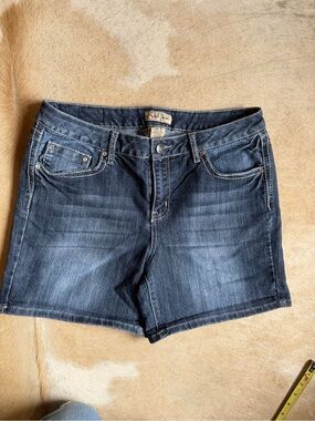 Earl Jean Shorts Bling Size 12